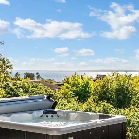 Blagica - 600m From The Sea By Interhome Knebel